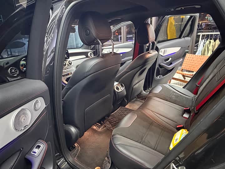 Фото 8 - Mercedes-Benz GLC-Class AMG