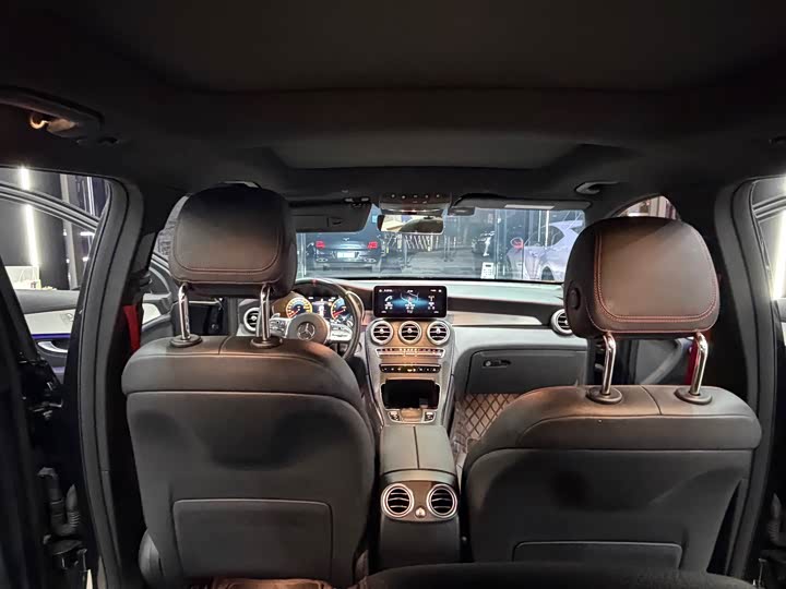 Фото 9 - Mercedes-Benz GLC-Class AMG