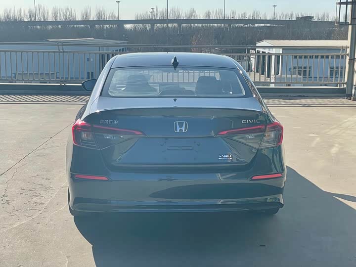 Фото 4 - Honda Civic