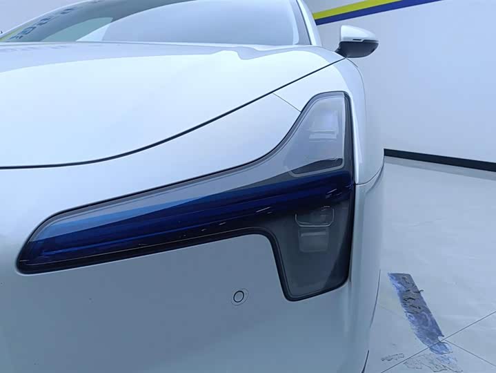 Фото 5 - XPeng Mona M03