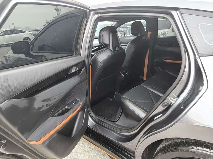 Фото 6 - Changan UNI-V