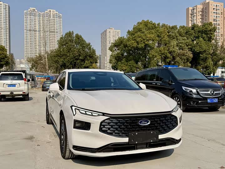 Фото 4 - Ford Mondeo