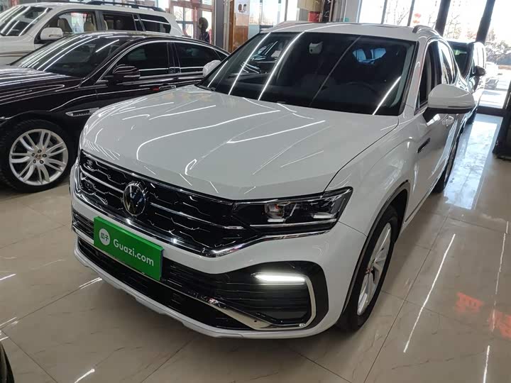 Фото 1 - Volkswagen Tayron X