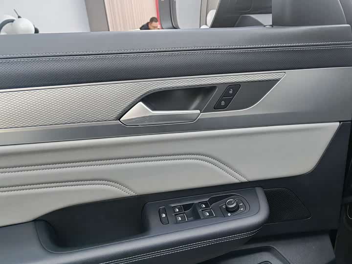 Фото 8 - Volkswagen Tavendor