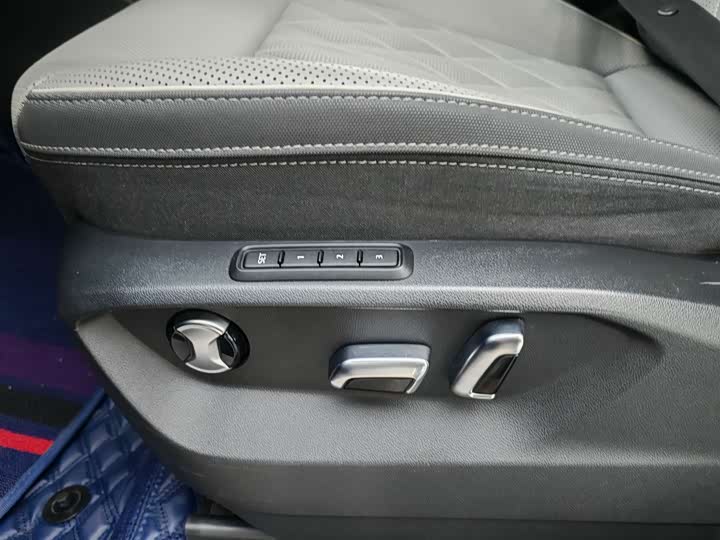 Фото 9 - Volkswagen Tavendor