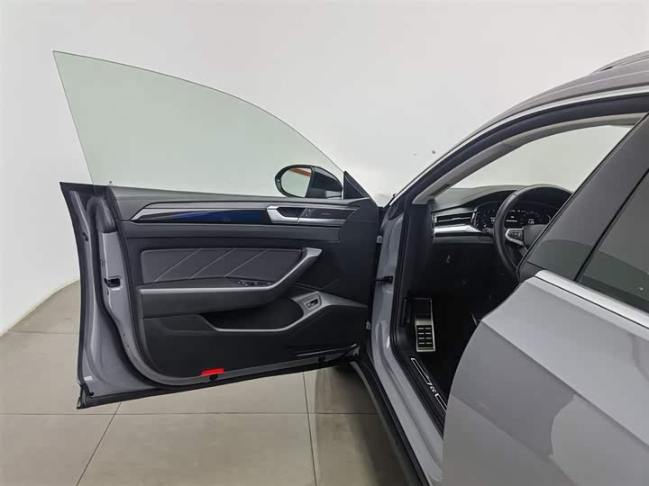 Фото 8 - Volkswagen CC