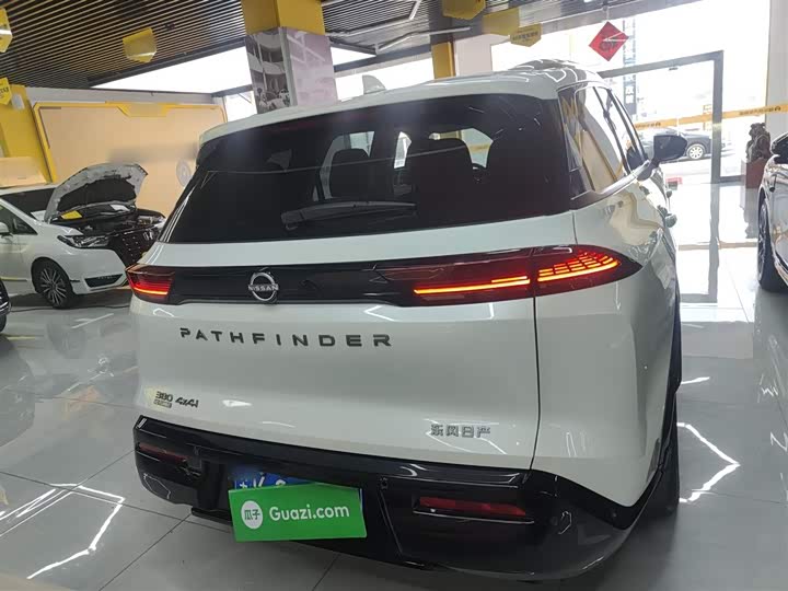 Фото 6 - Nissan Pathfinder