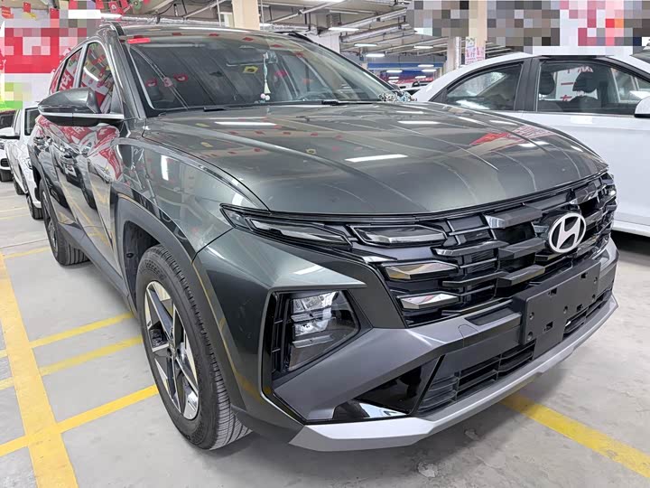 Фото 3 - Hyundai Tucson L