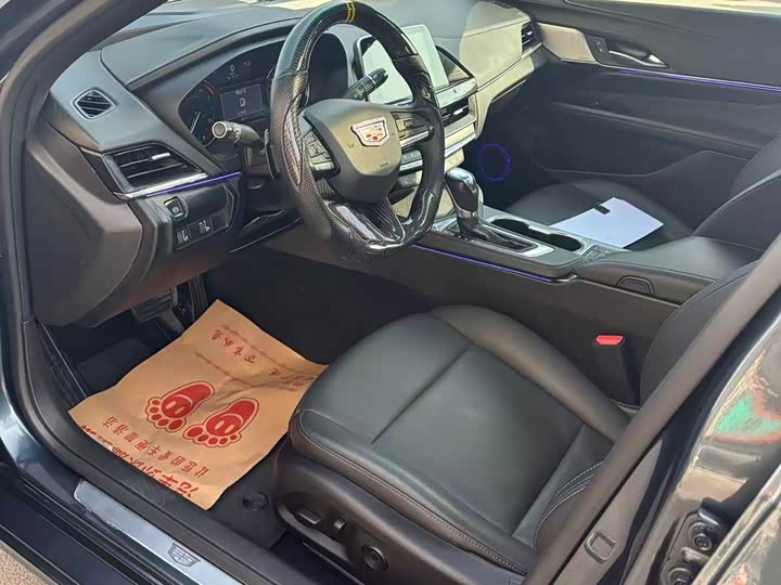 Фото 6 - Cadillac CT4