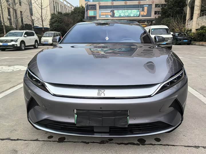 Фото 2 - BYD Han