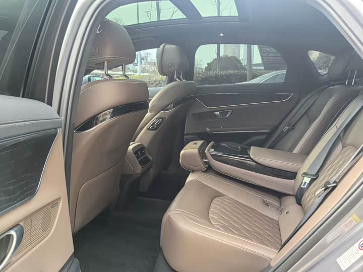 Фото 5 - BYD Han