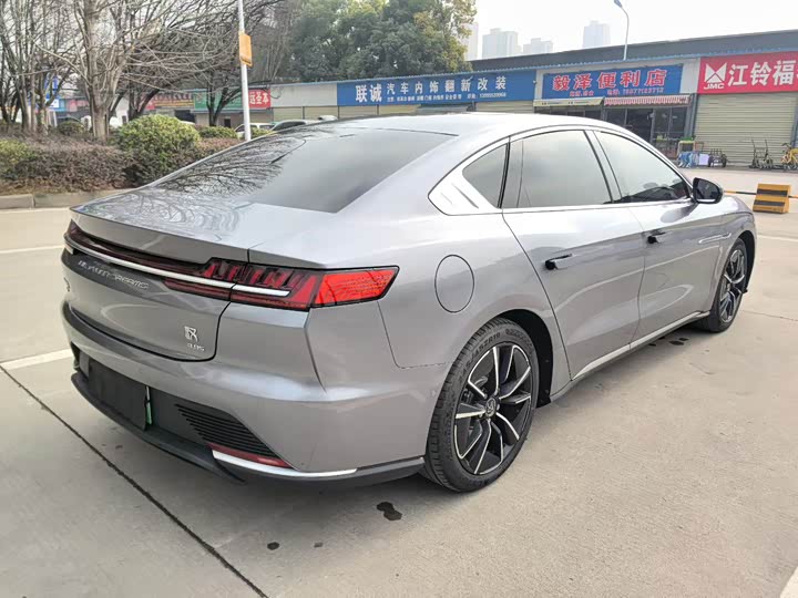 Фото 7 - BYD Han