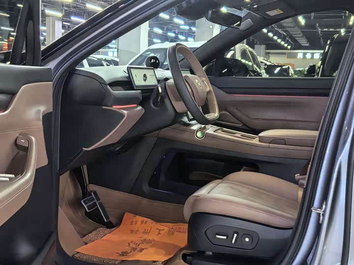 Фото 4 - Nio ES8