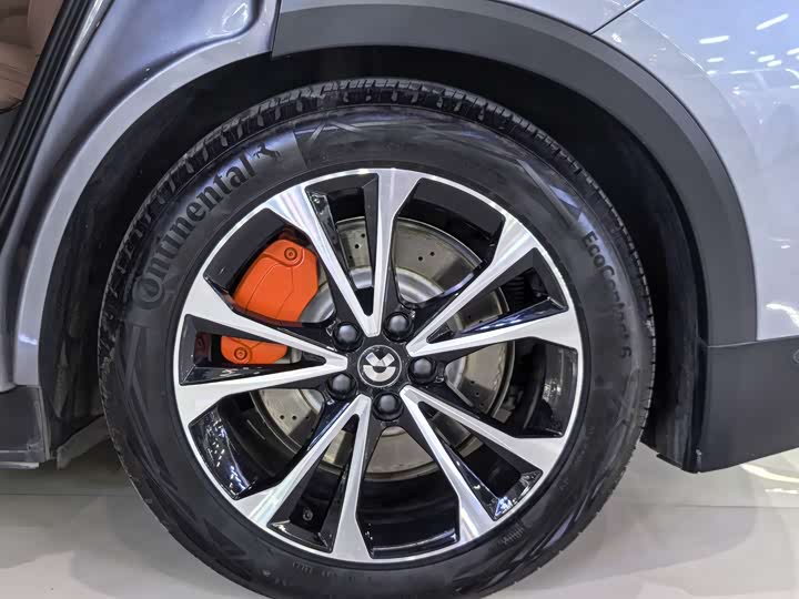 Фото 9 - Nio ES8