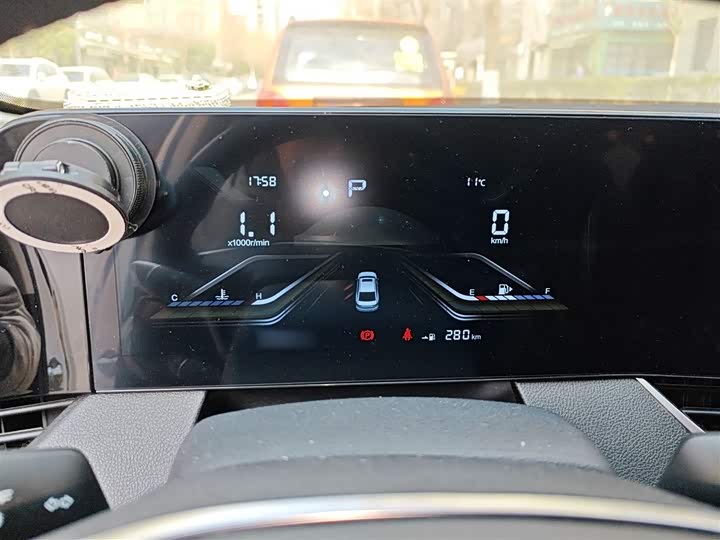 Фото 4 - Bestune B70