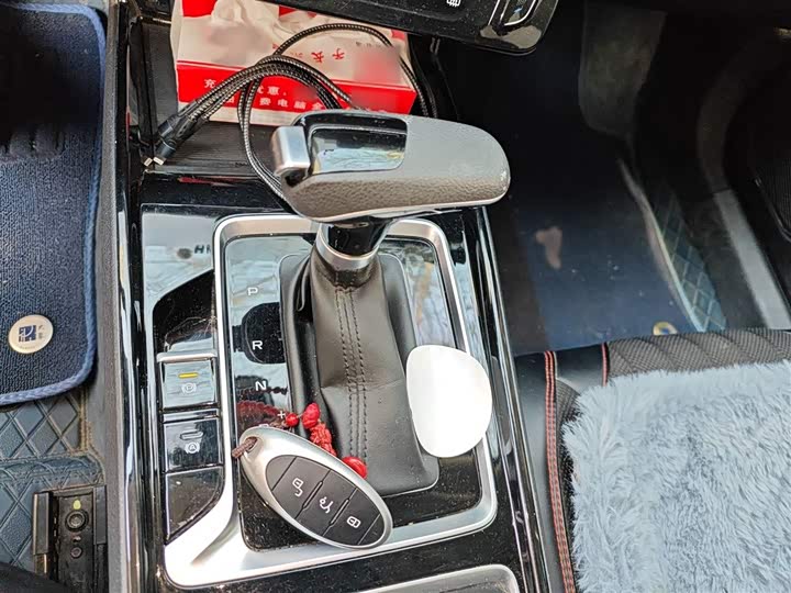 Фото 7 - Bestune B70