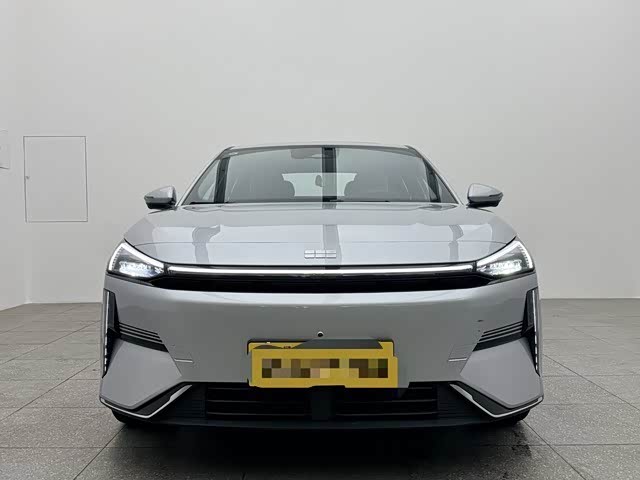 Фото 2 - Geely Galaxy L6