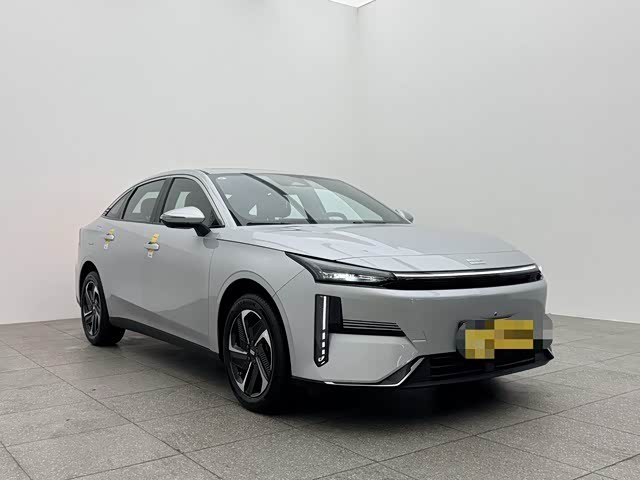 Фото 3 - Geely Galaxy L6