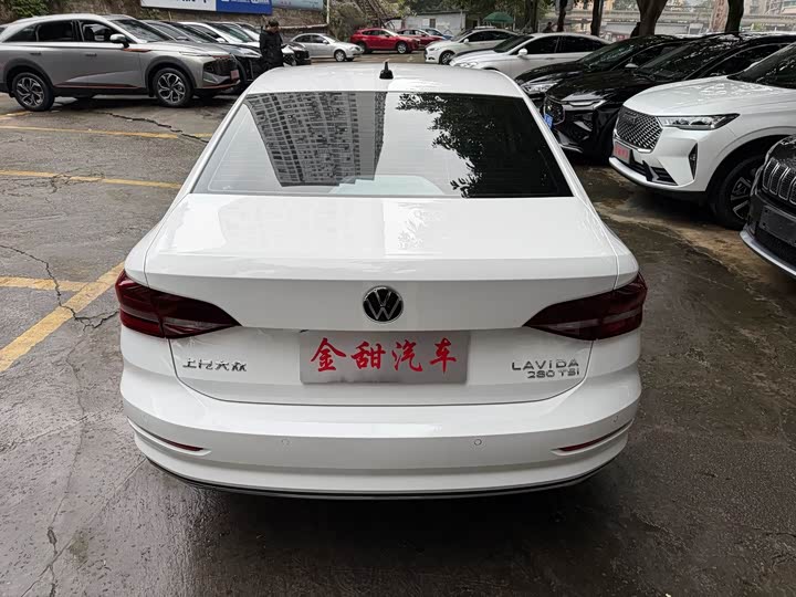 Фото 4 - Volkswagen Lavida