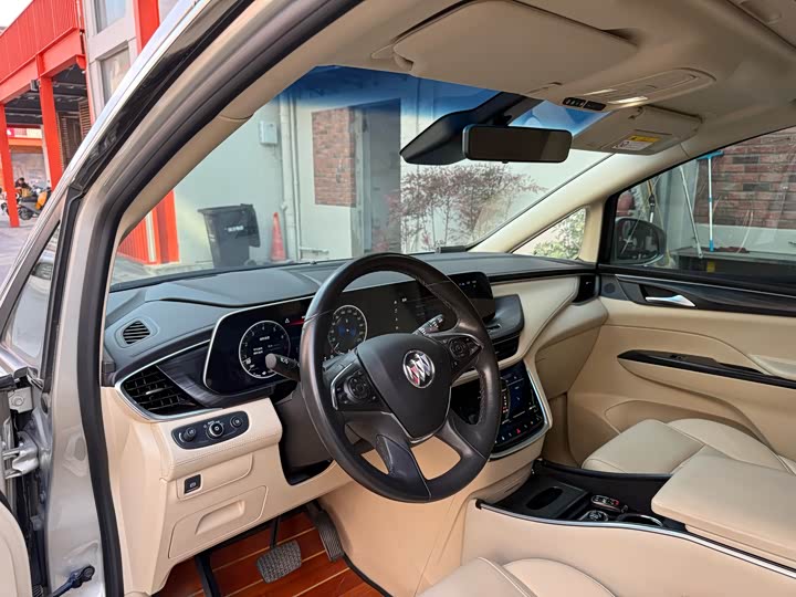 Фото 6 - Buick GL8 ES