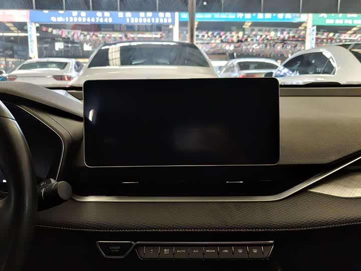 Фото 7 - Geely Preface