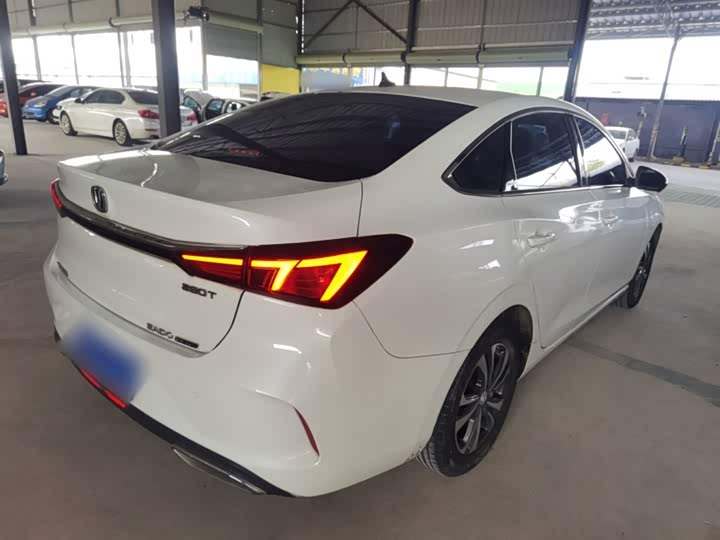 Фото 7 - Changan Eado Plus