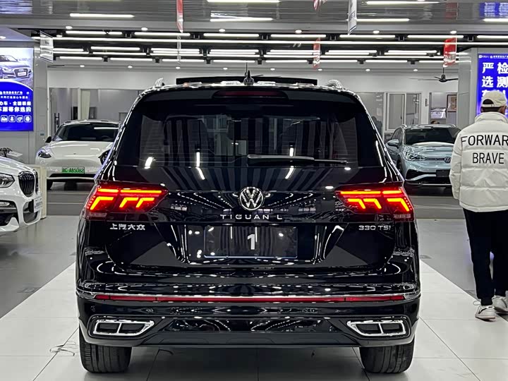 Фото 5 - Volkswagen Tiguan L Pro