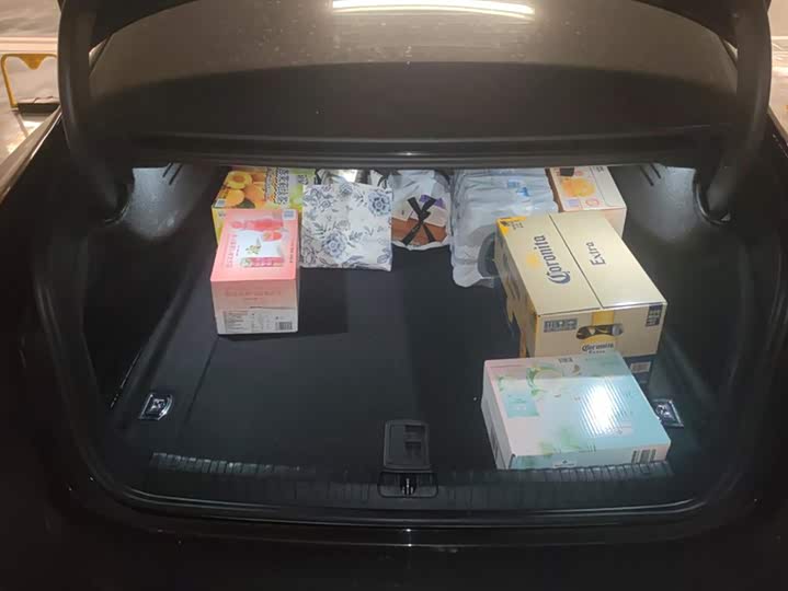 Фото 4 - Audi A7L