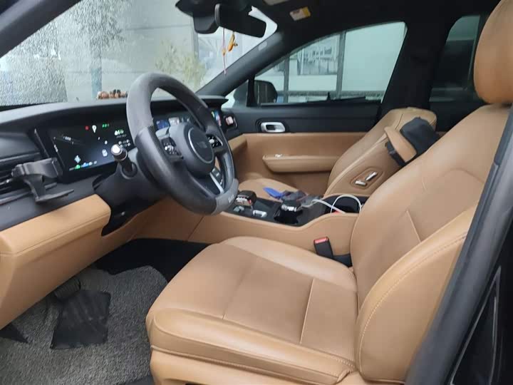 Фото 8 - LiXiang One