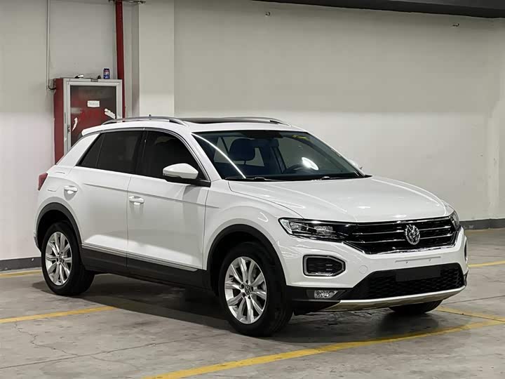 Фото 3 - Volkswagen T-Roc