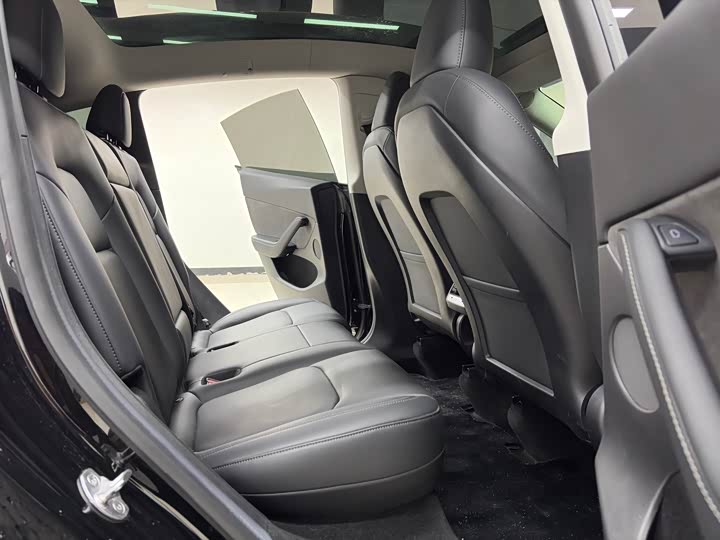 Фото 7 - Tesla Model Y