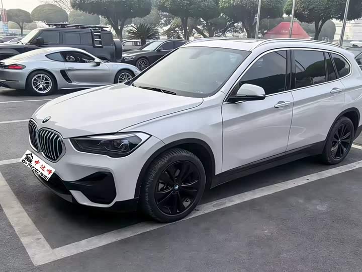Фото 1 - BMW X1