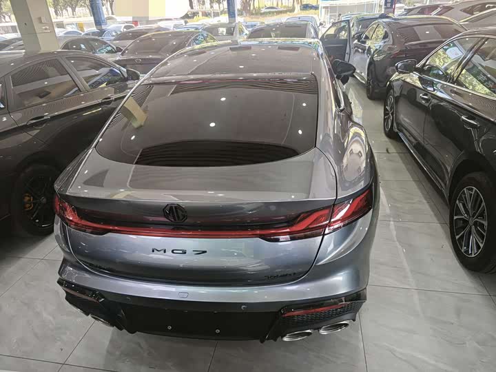 Фото 9 - MG Motor 7