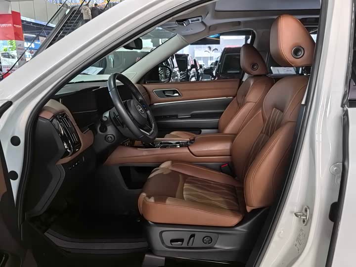 Фото 4 - Nissan Pathfinder