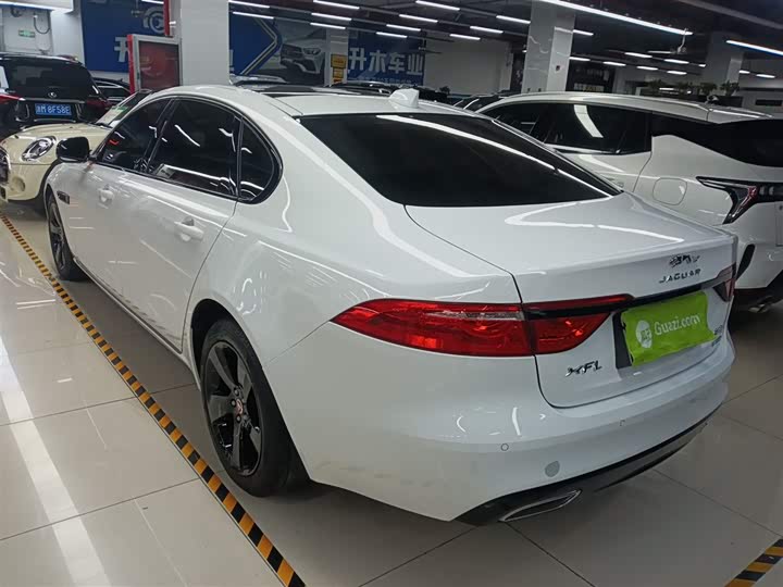 Фото 5 - Jaguar XF L