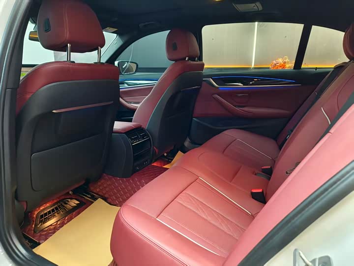 Фото 6 - BMW 5 Series