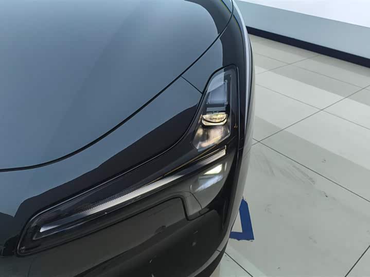 Фото 5 - XPeng Mona M03