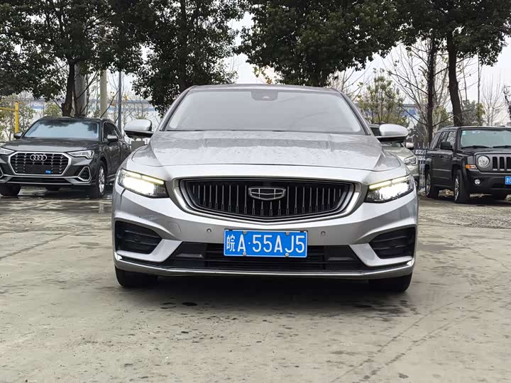 Фото 2 - Geely Preface