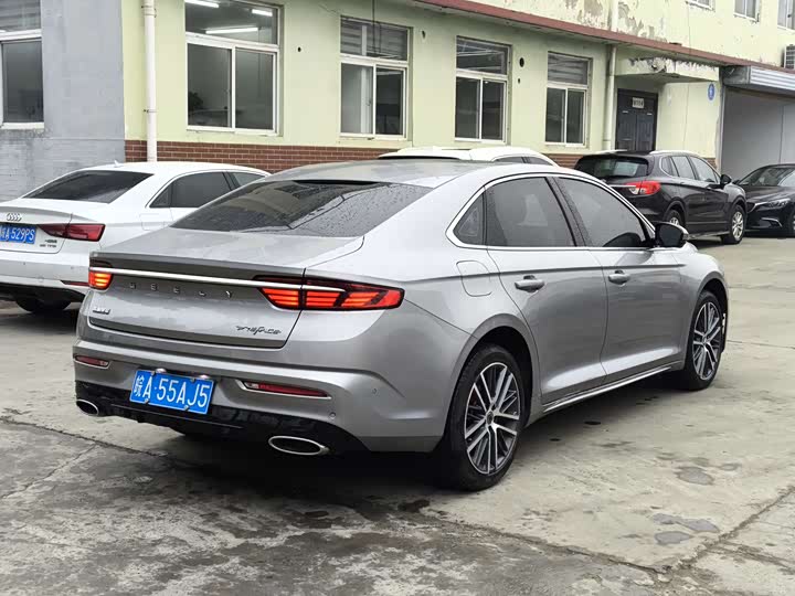 Фото 5 - Geely Preface