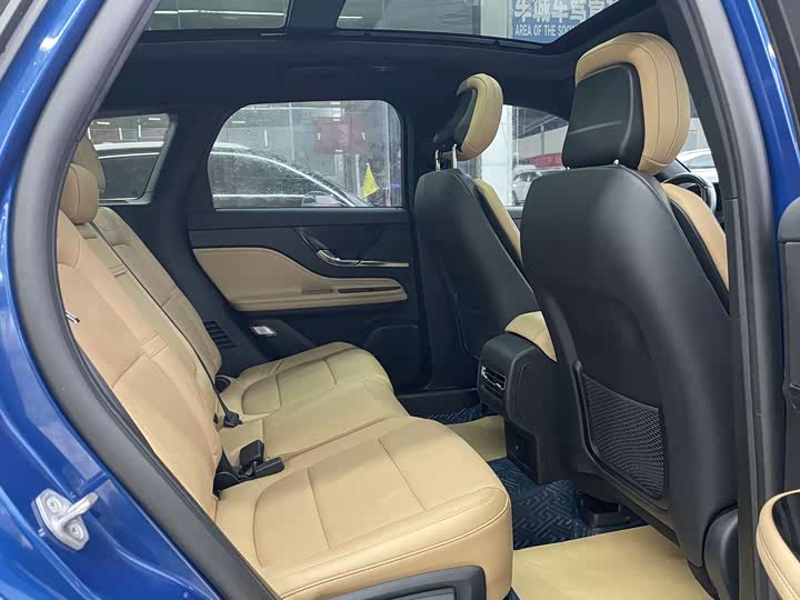 Фото 7 - Lincoln Corsair