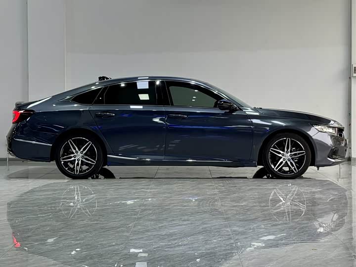 Фото 5 - Honda Accord