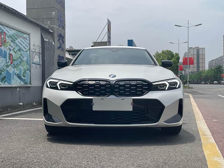 Фото 2 - BMW 3 Series