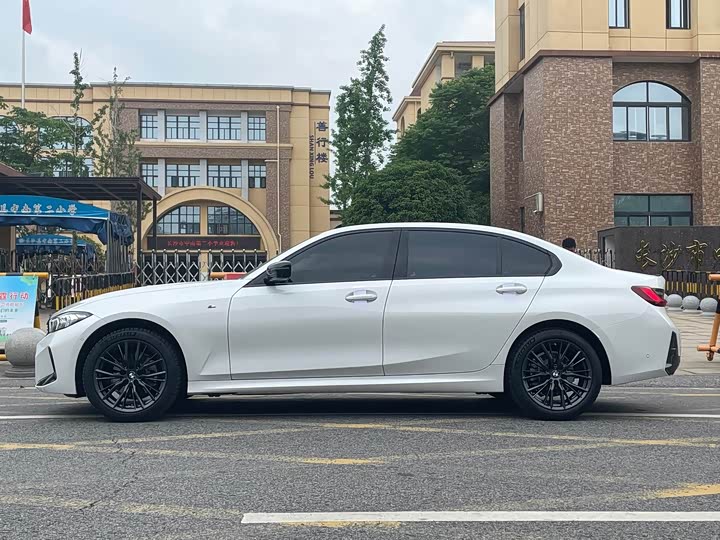 Фото 3 - BMW 3 Series