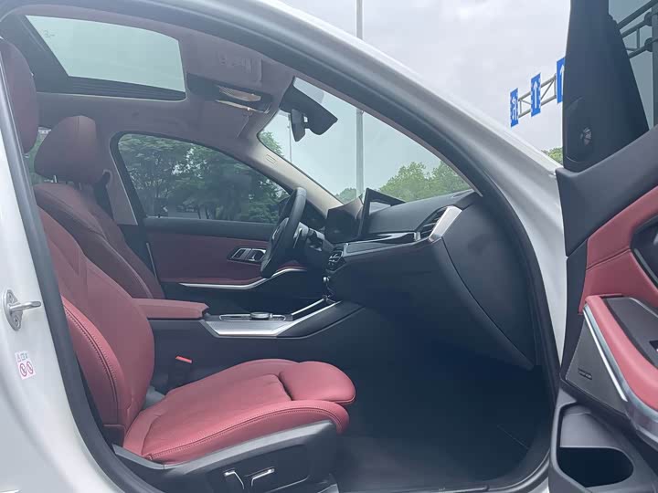 Фото 4 - BMW 3 Series