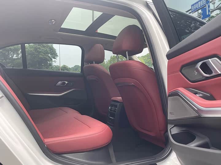 Фото 9 - BMW 3 Series