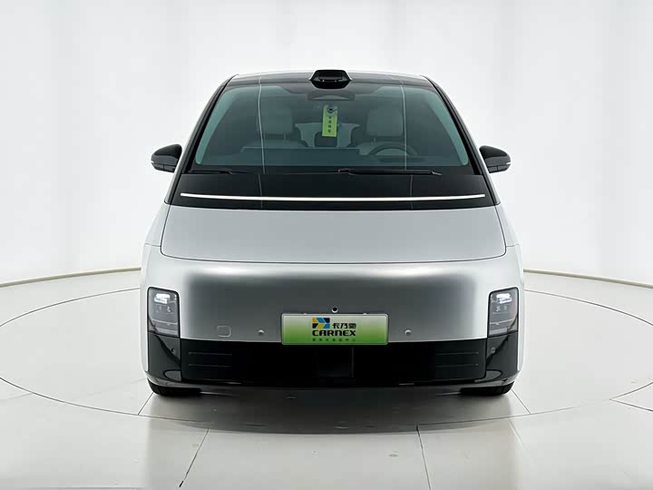 Фото 1 - LiXiang Mega