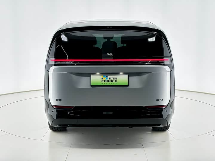 Фото 5 - LiXiang Mega