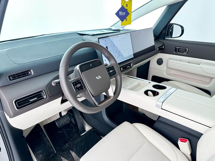 Фото 8 - LiXiang Mega