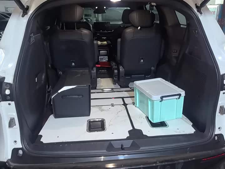 Фото 4 - Toyota Sienna