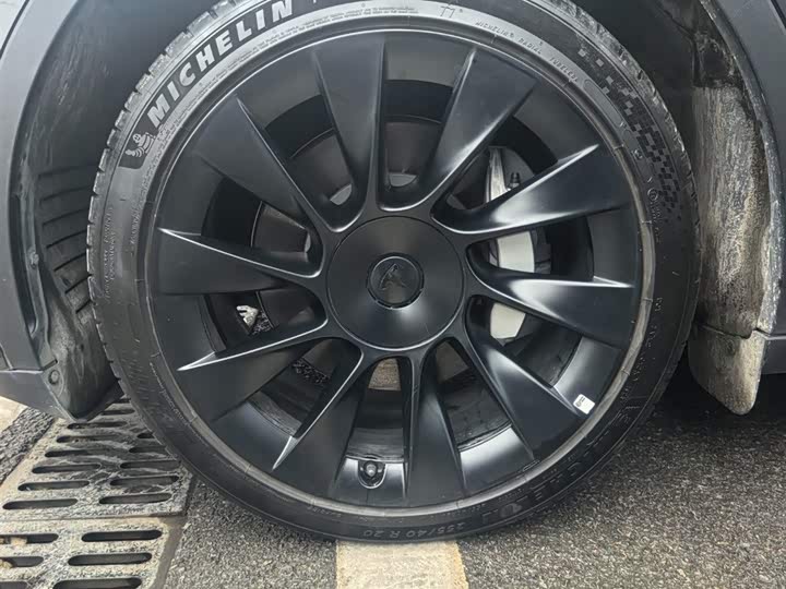 Фото 7 - Tesla Model Y